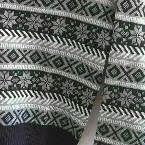 ZAFUL | Women's Black/Grey/White Patterned Drop Shoulder Plunging  Crop … - Picture 2 of 4